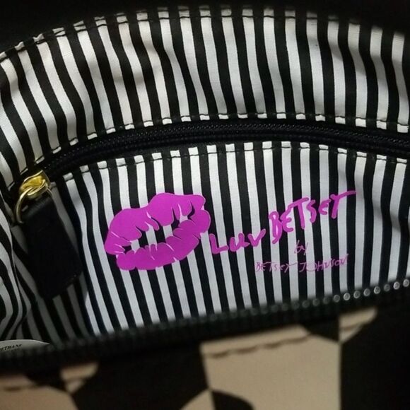 Betsey Johnson Pink and Black Satchel with Heart Print - Picture 11 of 16